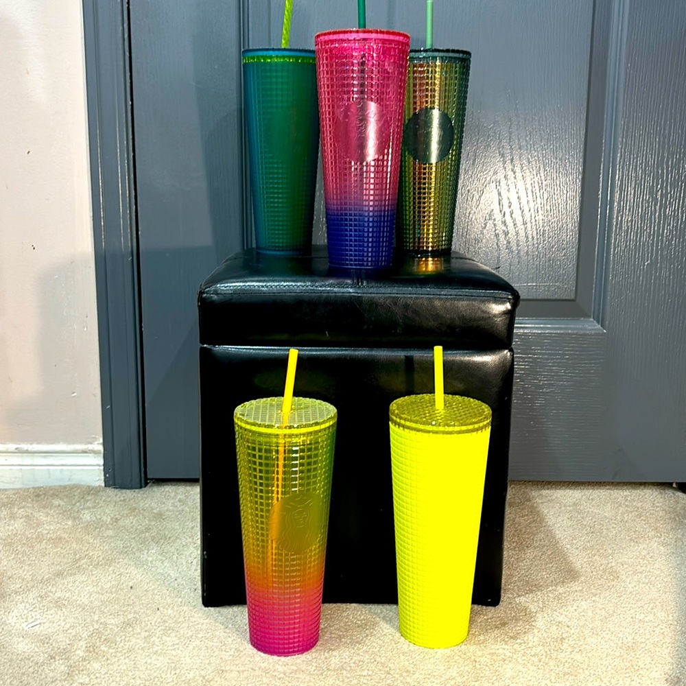 Cubic Starbucks Tumblers!